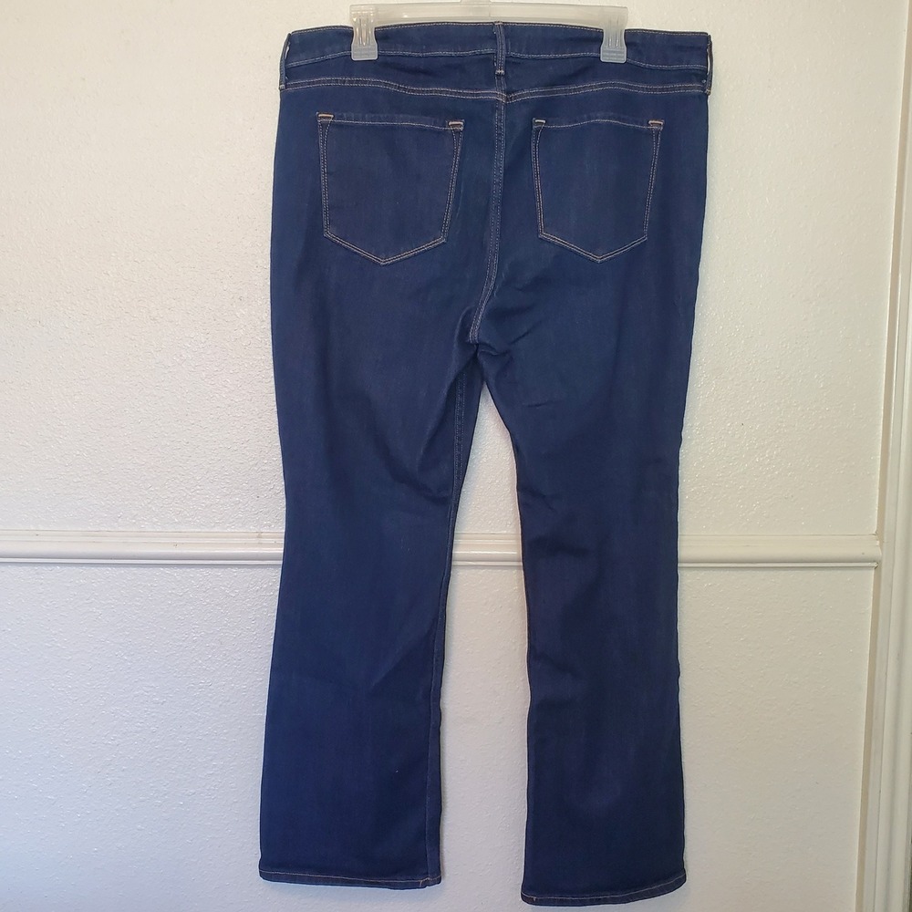 Old Navy Wow Boot-Cut Jeans Womens 16 Short Dark Wash Mid-Rise Denim Blue - Picture 10 of 11